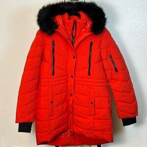 Xersion Women’s Red Water Resistant Wind Proof Thumbholes Jacket Size XL